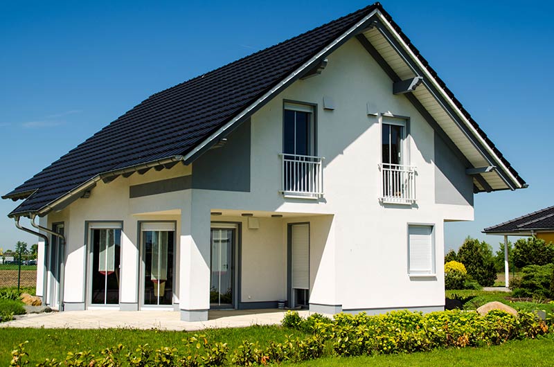 Satteldach als Lösung für moderne Häuser - Gartenwerk24.de